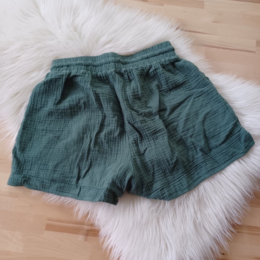 {Staccato} Warmer Weather Shorts - Picture 6 of 8